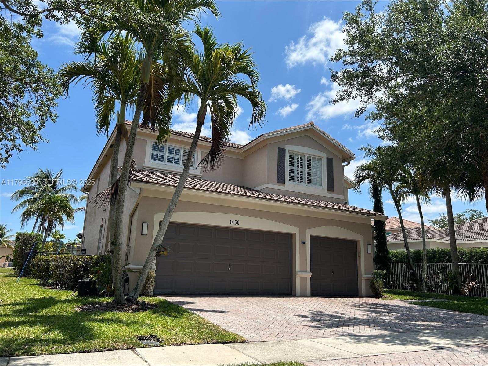 4450 Laurel Place, Weston, FL 33332