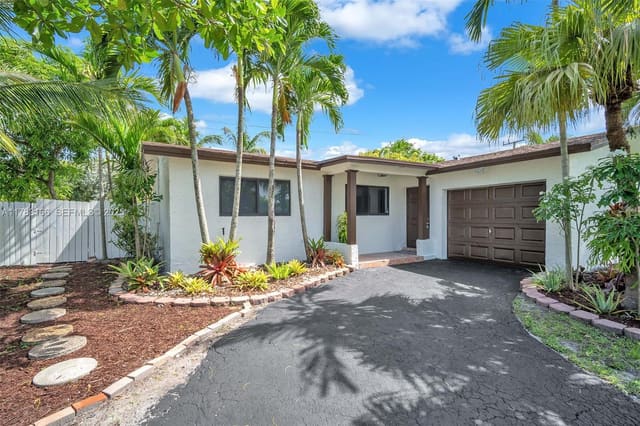 11310 NW 35th Street, Sunrise, FL 33323