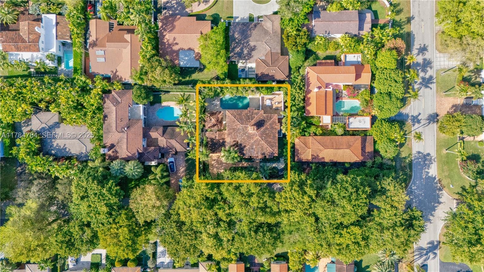 1511 Alegriano Avenue — photo 4