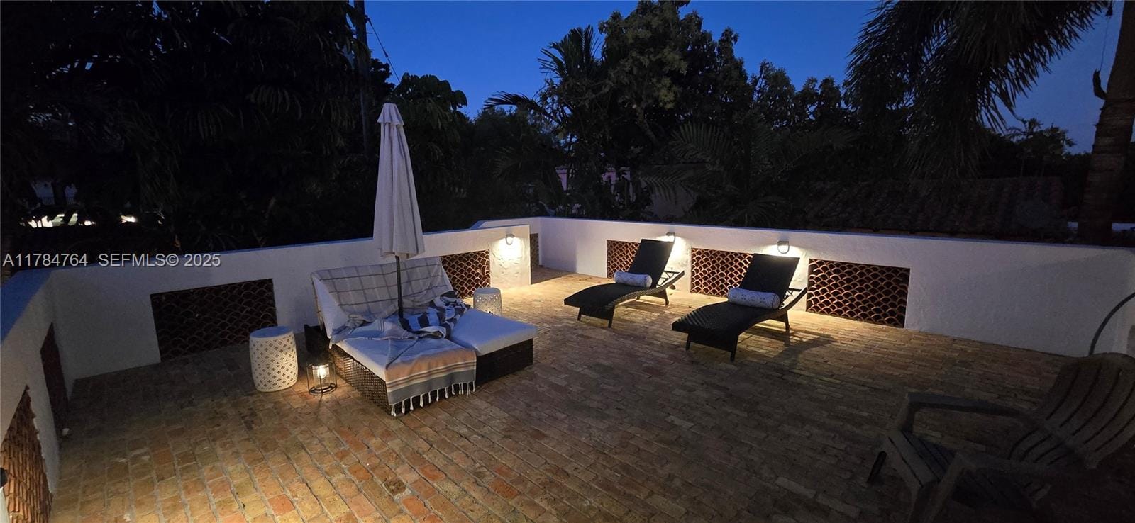 1511 Alegriano Avenue — photo 11