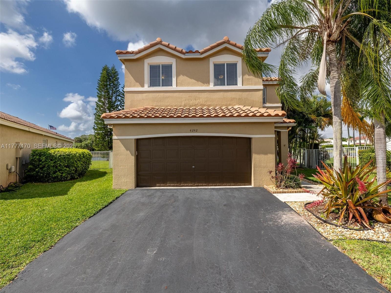 4242 Magnolia Ridge Drive, Weston, FL 33331 photo 2