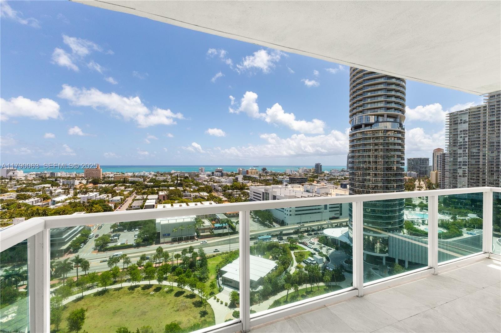 650 West Avenue 2102, Miami Beach, FL 33139 photo 2