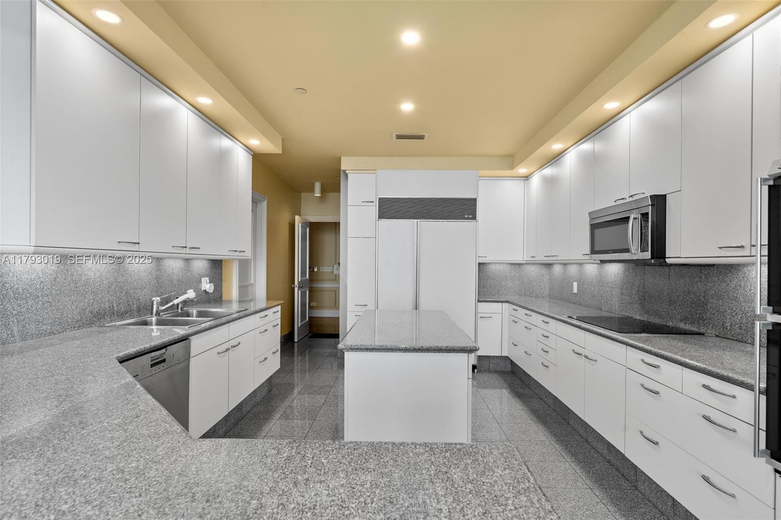 9999 Collins Avenue PH3D, Bal Harbour, FL 33154 photo 16