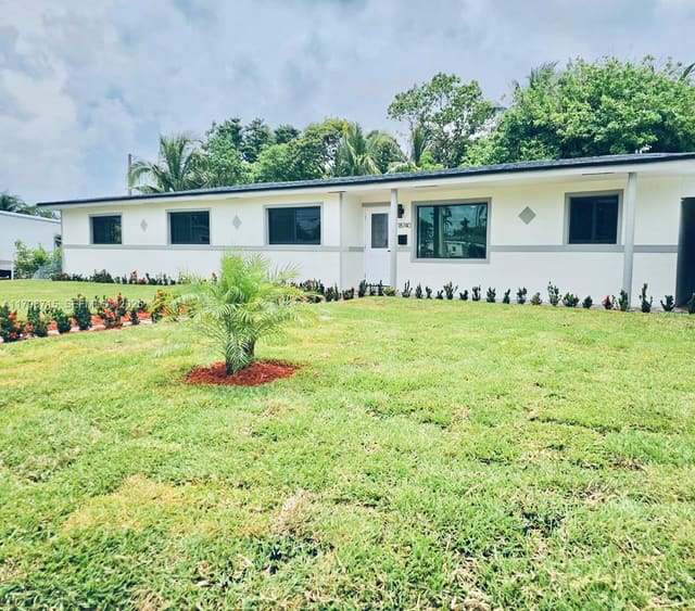 18740 NW 19th Avenue, Miami Gardens, FL 33056