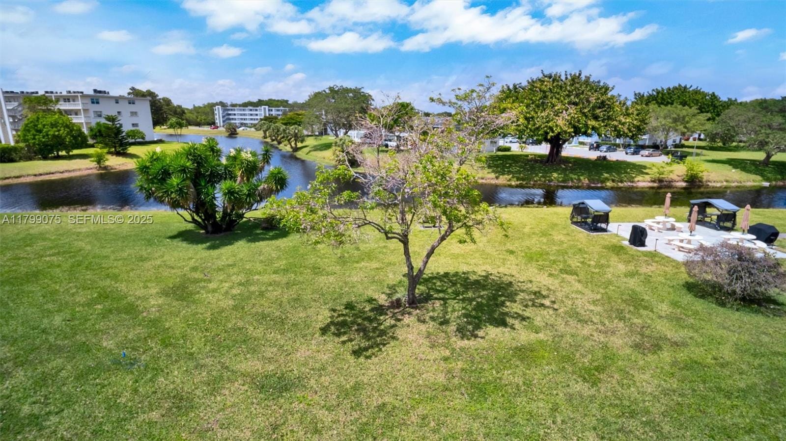 3087 Newport S 3087 — photo 7