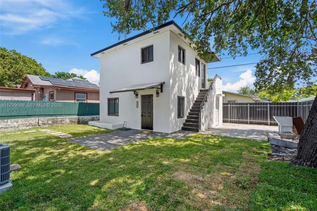 1824 NW 47th Street, Miami, FL 33142