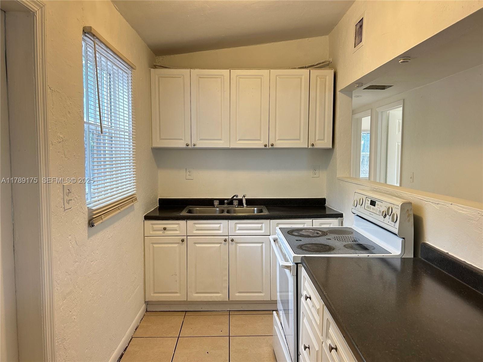 1968 Lincoln Avenue, Opa-Locka, FL 33054 photo 16