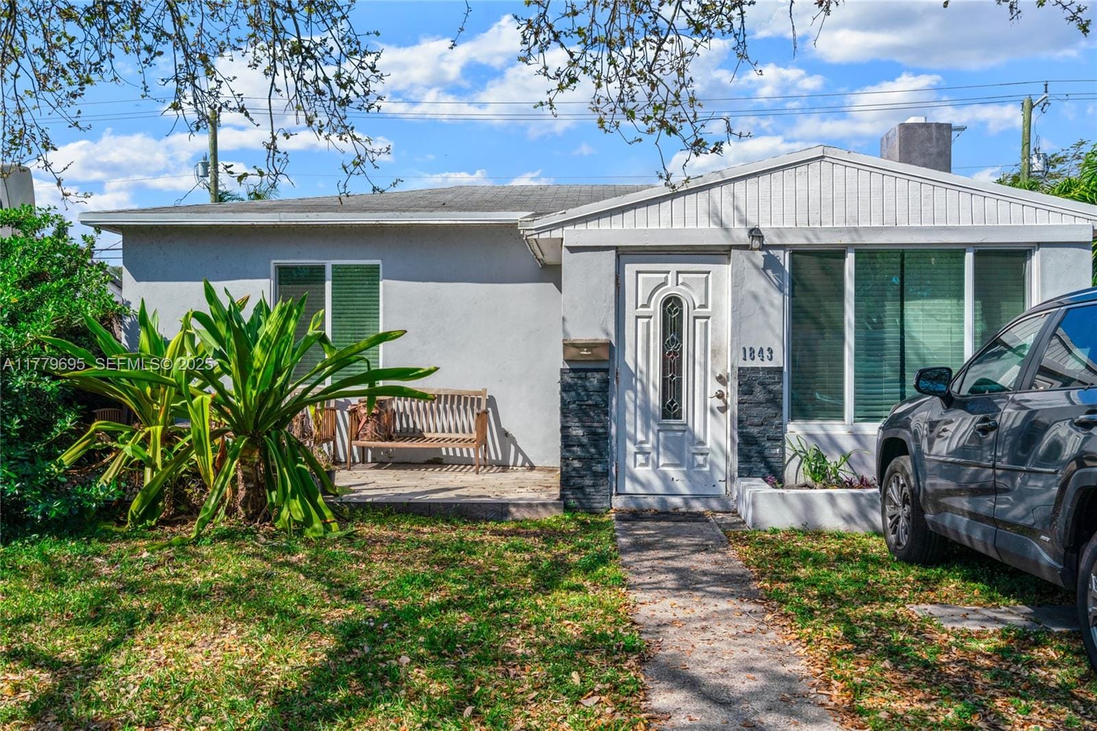 1843 SW 4th Avenue, Fort Lauderdale, FL 33315 photo 2