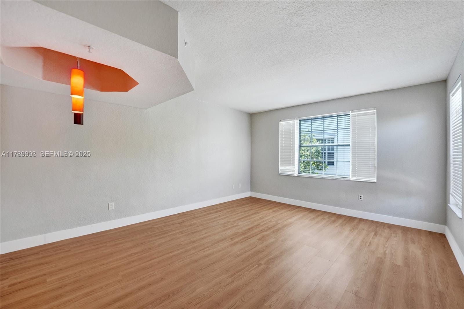 781 SW 148th Avenue 1514 — photo 4