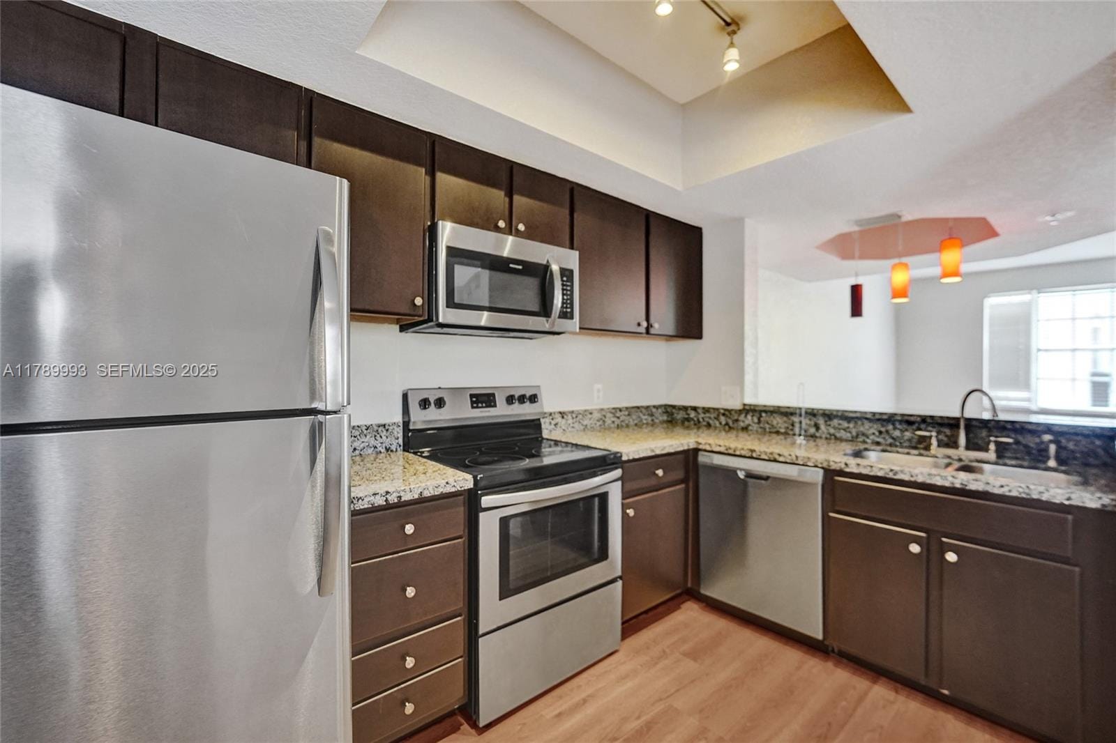 781 SW 148th Avenue 1514 — photo 8