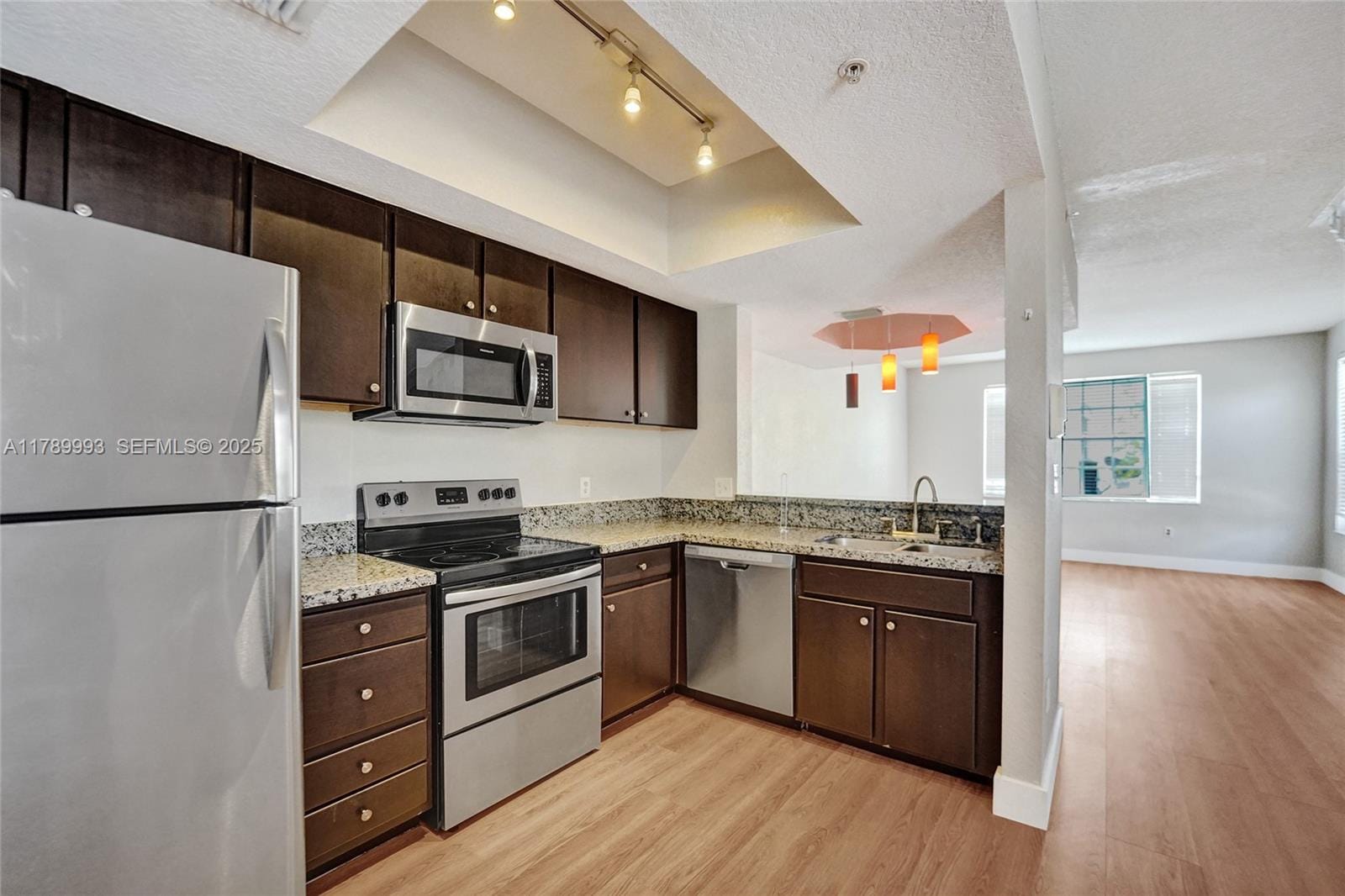 781 SW 148th Avenue 1514 — photo 10