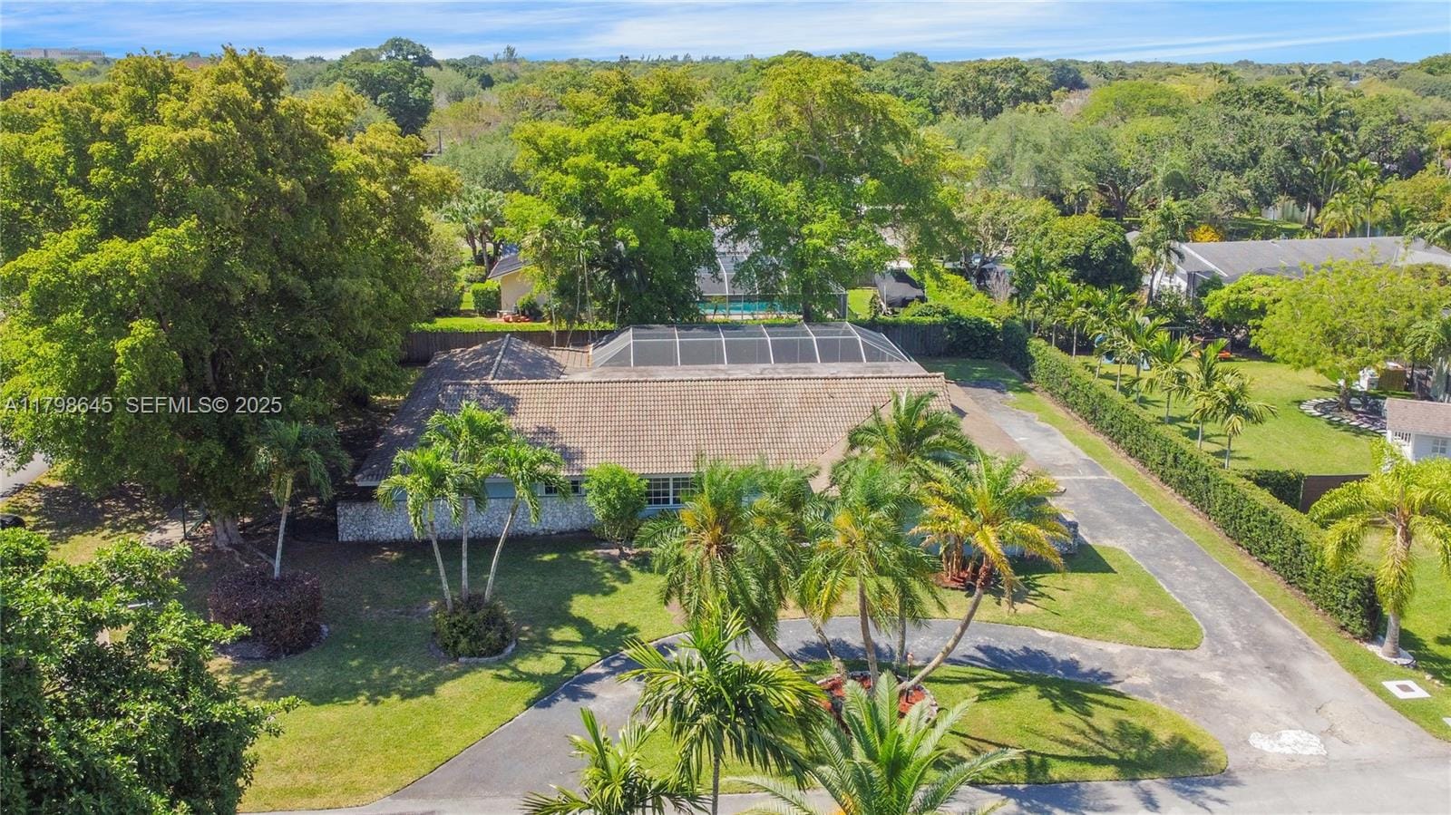 7700 SW 168th Terrace, Palmetto Bay, FL 33157
