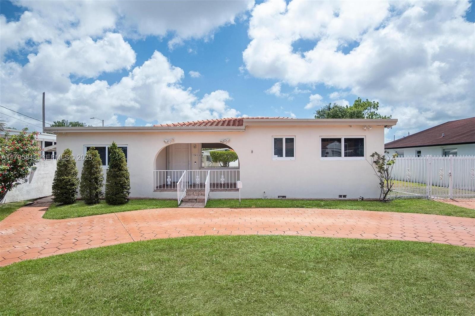 241 NW 46th Avenue, Miami, FL 33126 photo 2