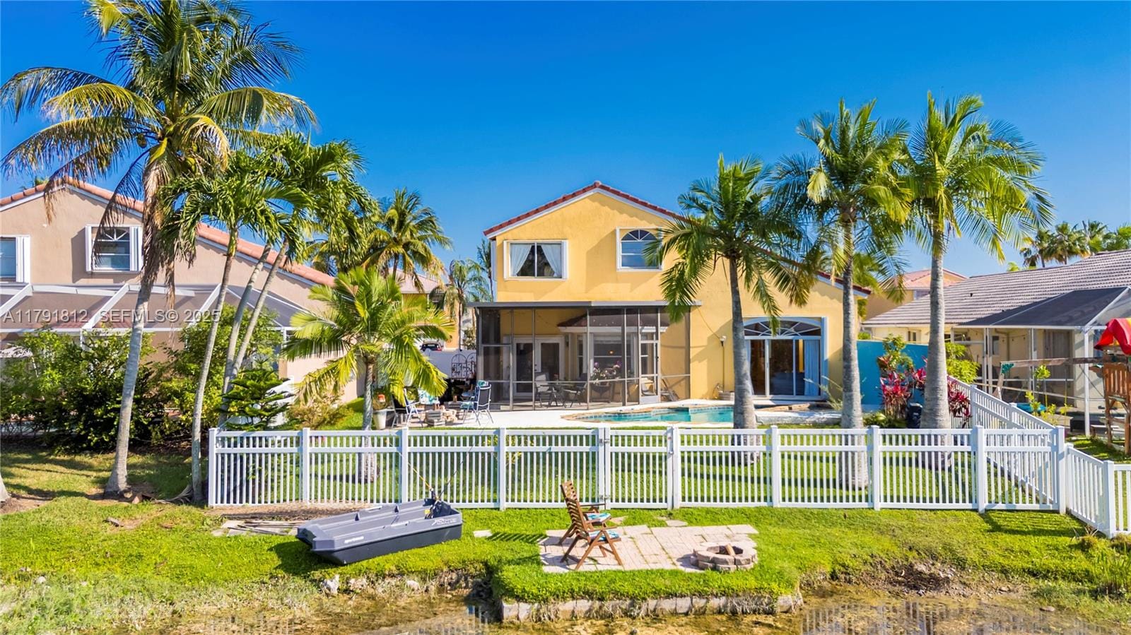 1060 NW 192nd Avenue, Pembroke Pines, FL 33029