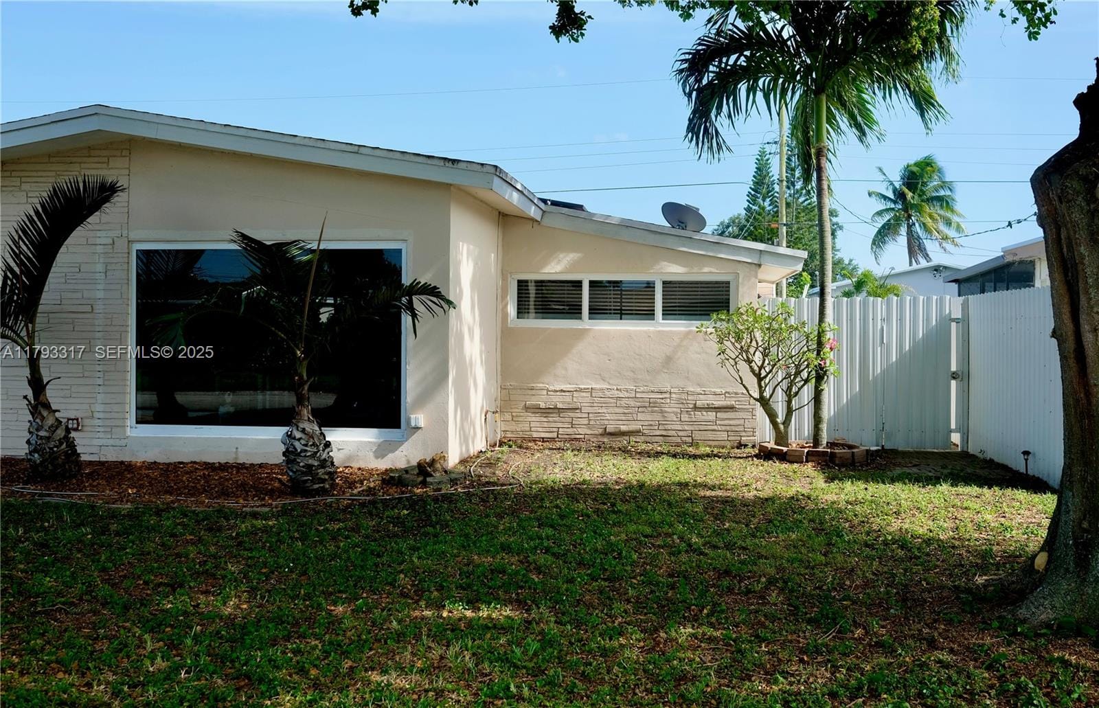 7000 SW 10th Street, Pembroke Pines, FL 33023 photo 3