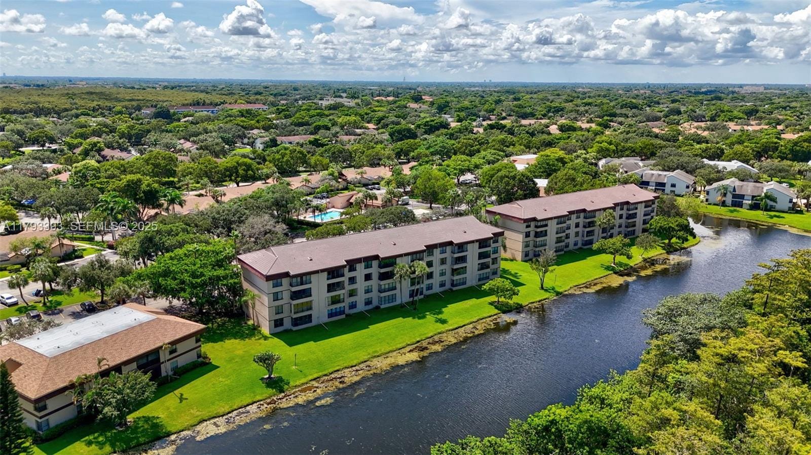 2660 N Carambola N Circle 303, Coconut Creek, FL 33066
