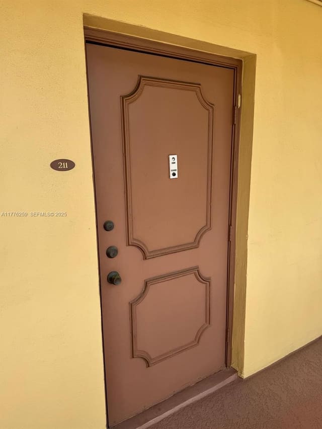 6071 NW 61st Avenue 211, Tamarac, FL 33319