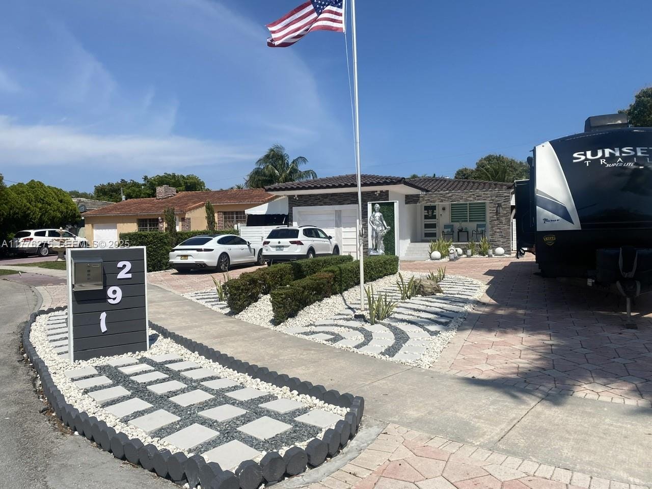 291 Cir Drive, Hialeah, FL 33010