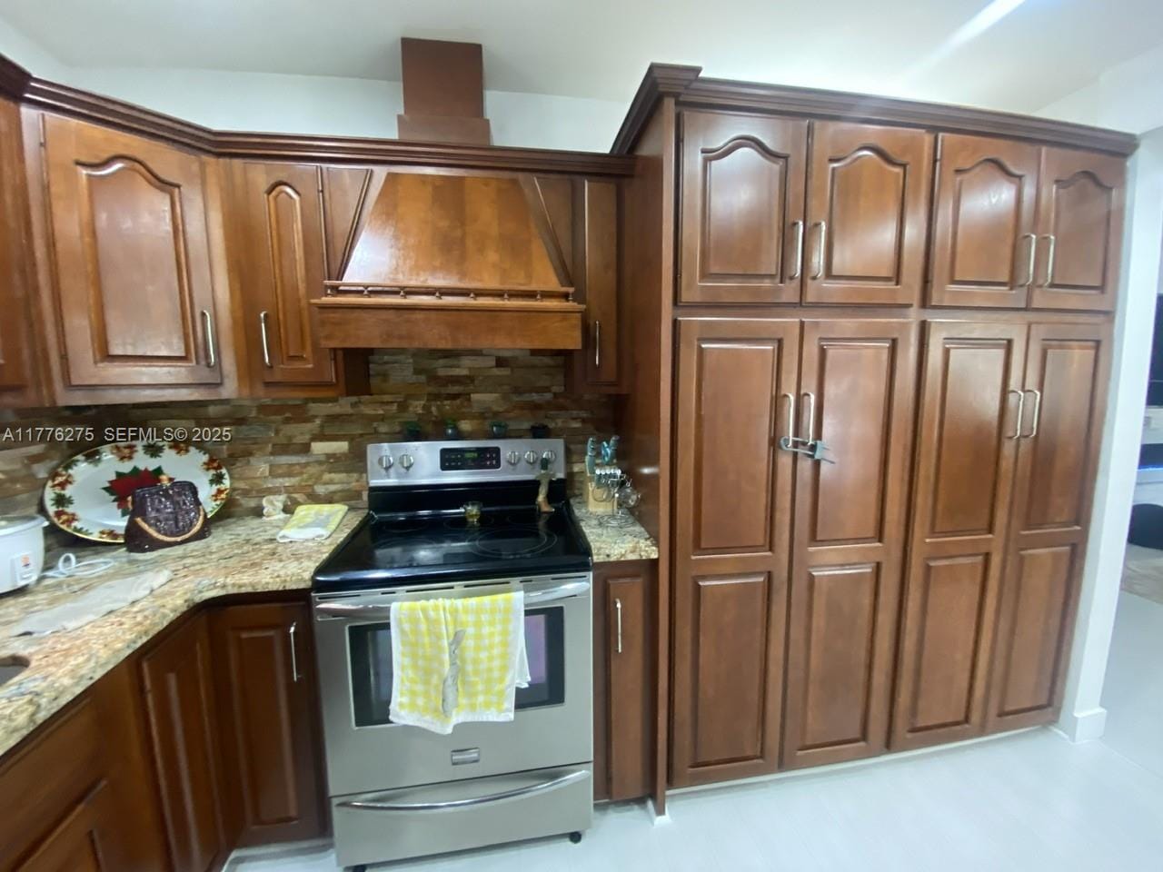 291 Cir Drive, Hialeah, FL 33010 photo 20