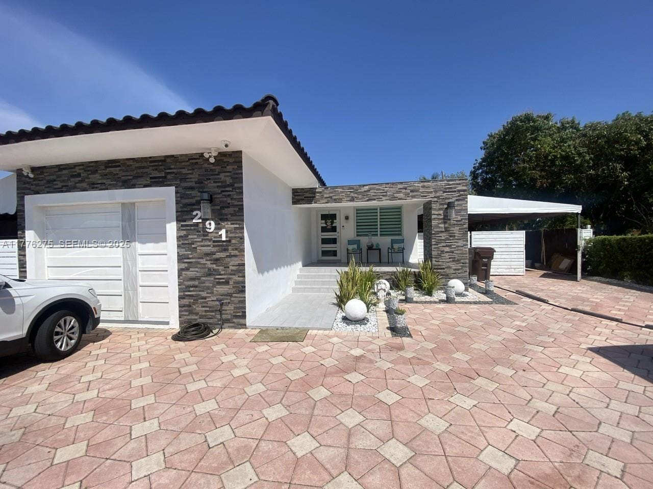 291 Cir Drive, Hialeah, FL 33010 photo 3
