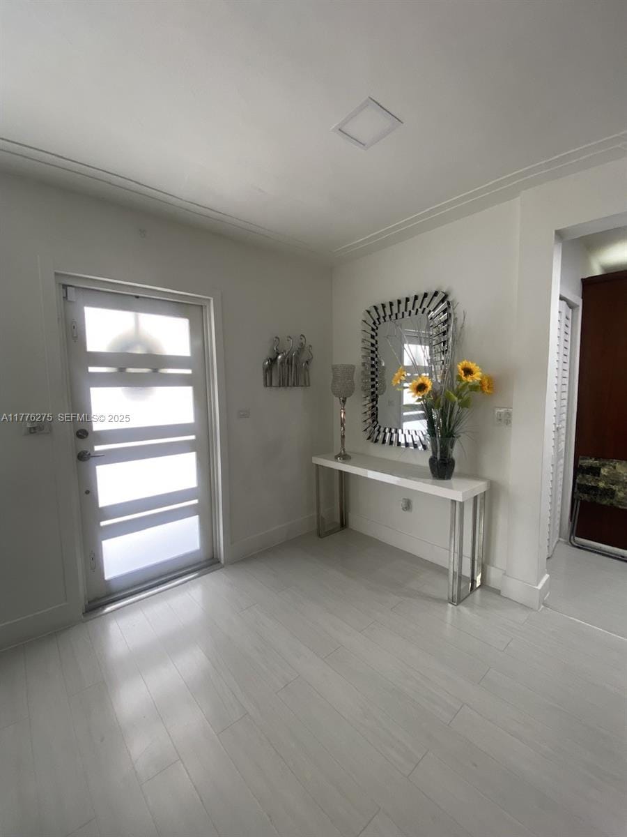291 Cir Drive, Hialeah, FL 33010 photo 8