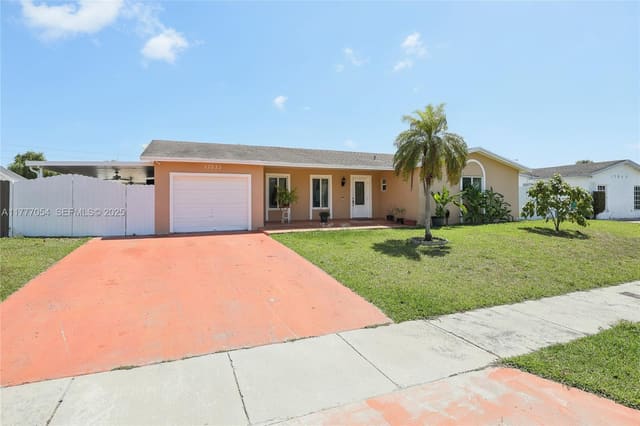 17033 SW 107th Place, Miami, FL 33157