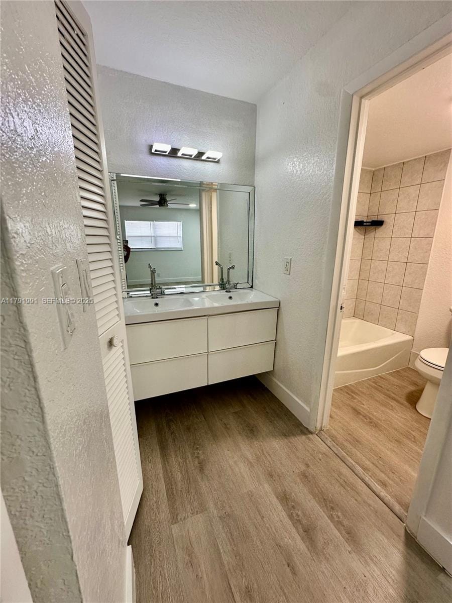 6201 N Falls Cir Drive 212 — photo 11
