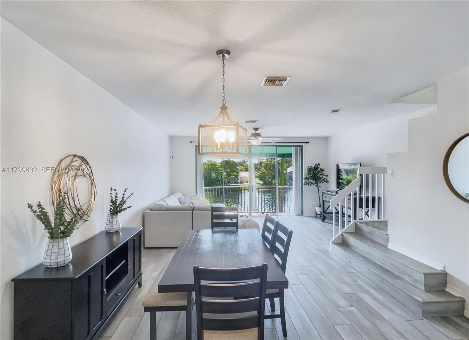 1409 NW 126th Way — photo 3