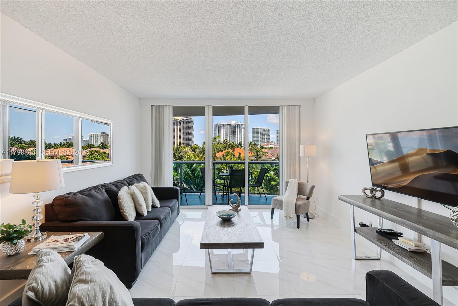 19370 Collins Avenue 324 — photo 3