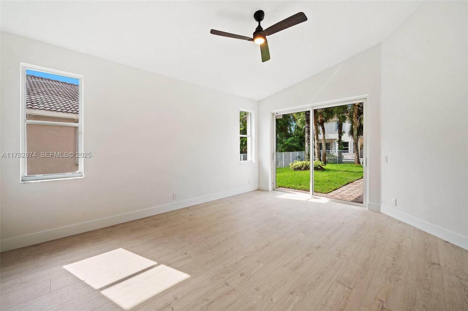 1807 Victoria Pointe Circle, Weston, FL 33327 photo 20