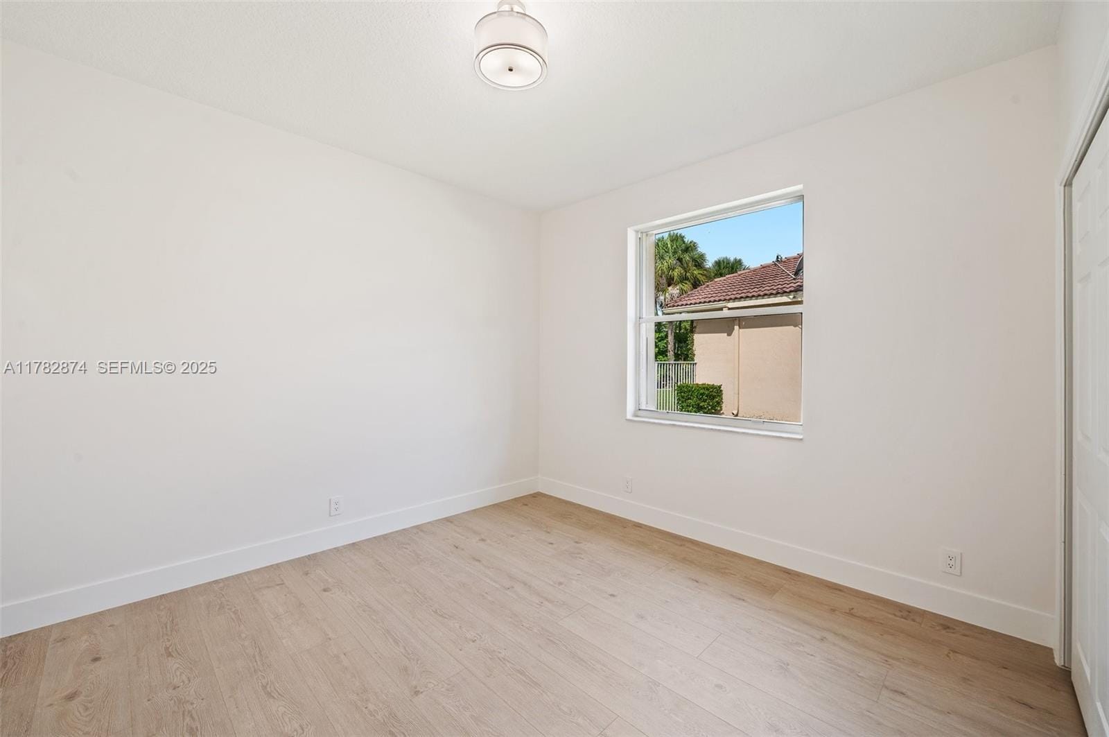 1807 Victoria Pointe Circle, Weston, FL 33327 photo 23