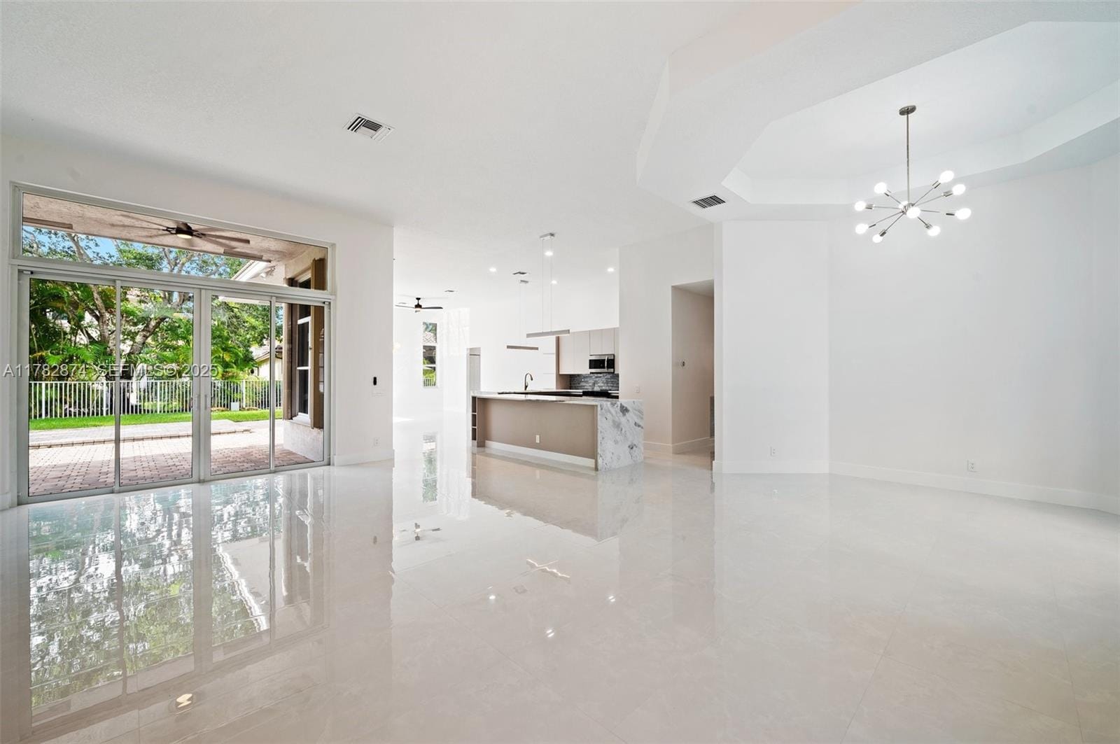 1807 Victoria Pointe Circle, Weston, FL 33327 photo 4
