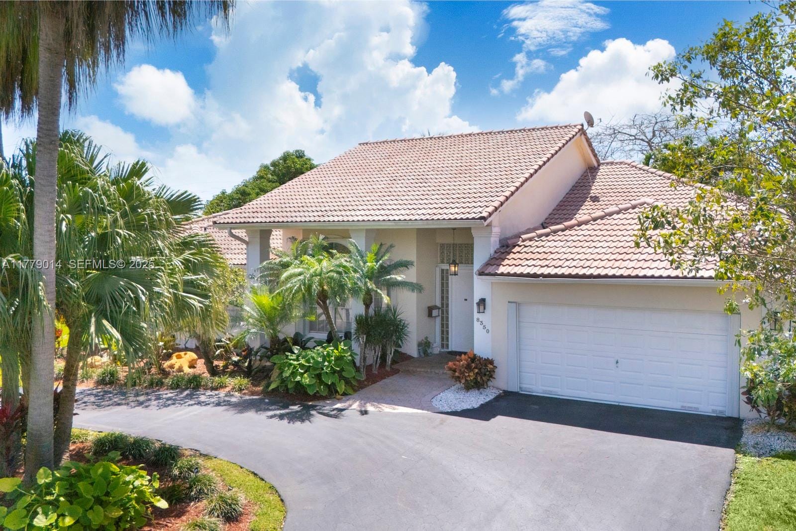 8350 SW 138th Terrace, Palmetto Bay, FL 33158