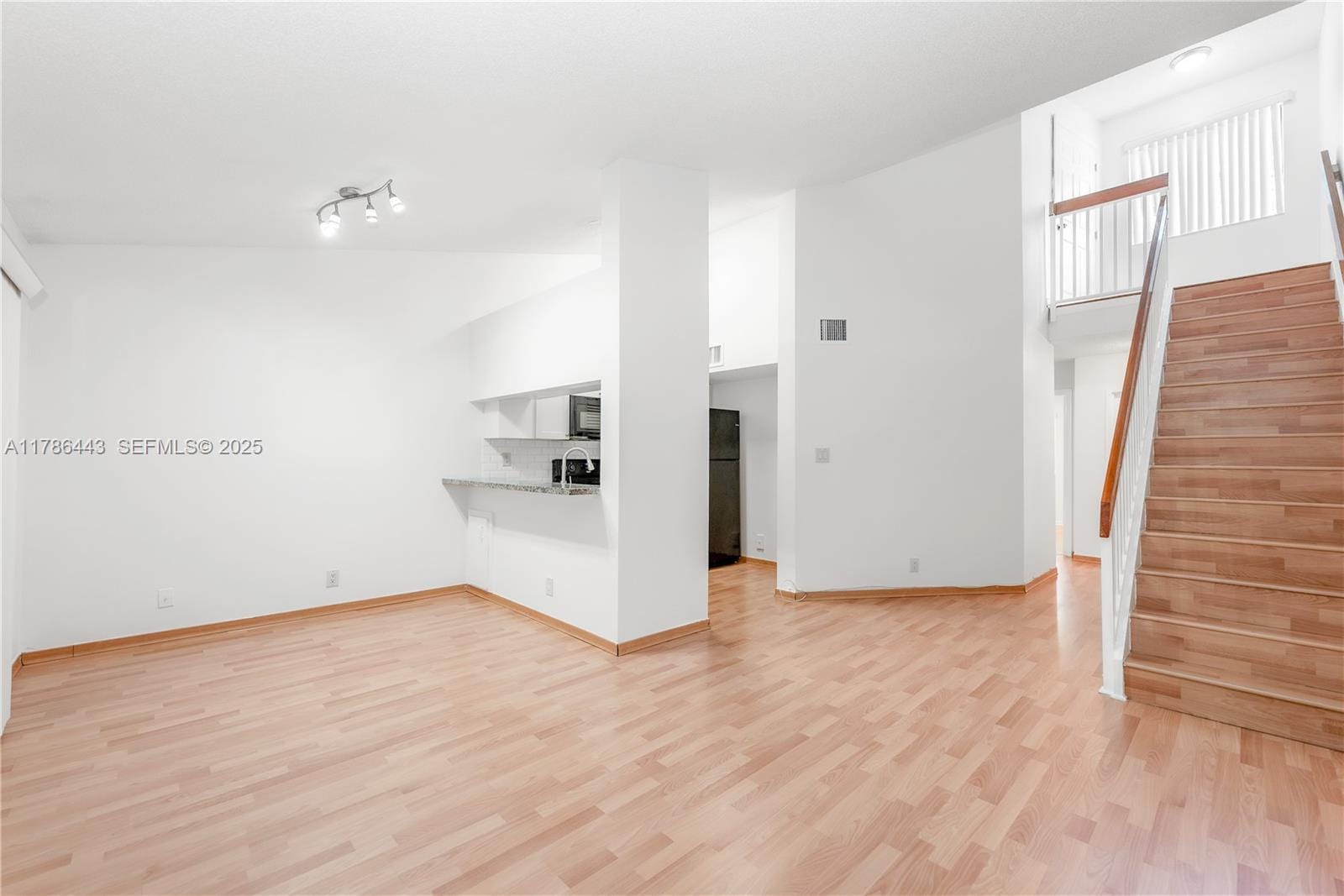14006 SW 90th Terrace 14006, Miami, FL 33186 photo 4
