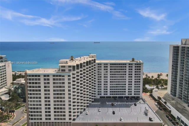 2899 Collins Avenue 708, Miami Beach, FL 33140