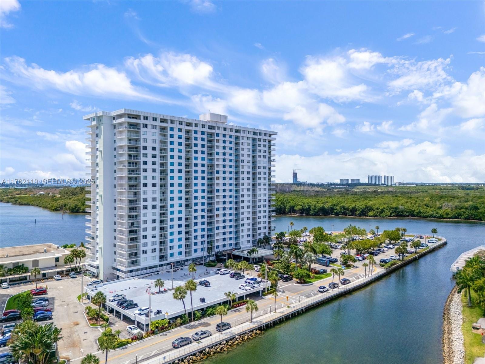 500 Bayview Drive 1418, Sunny Isles Beach, FL 33160 photo 10