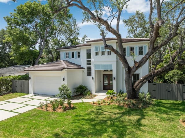 6747 SW 77th Terrace, sold in West Larkin Park, South Miami, FL