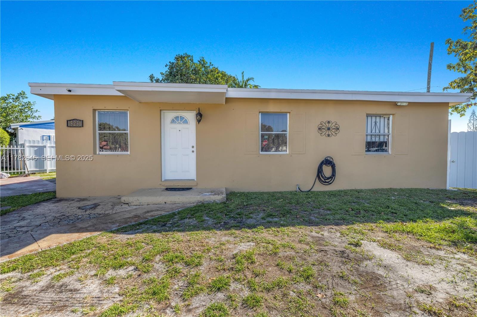 15231 NW 28th Place, Miami Gardens, FL 33054 photo 2
