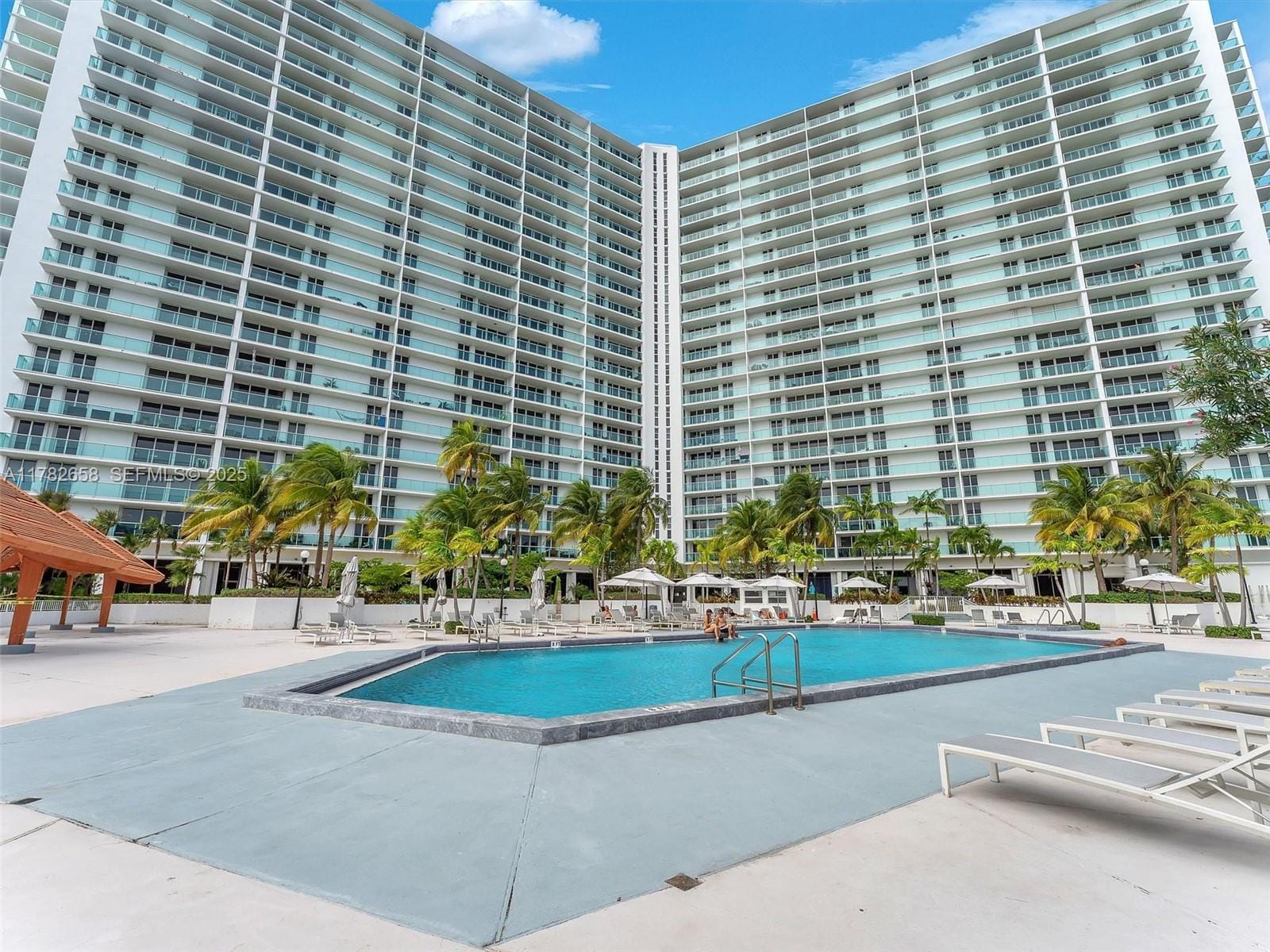 100 Bayview Drive 906 — photo 12
