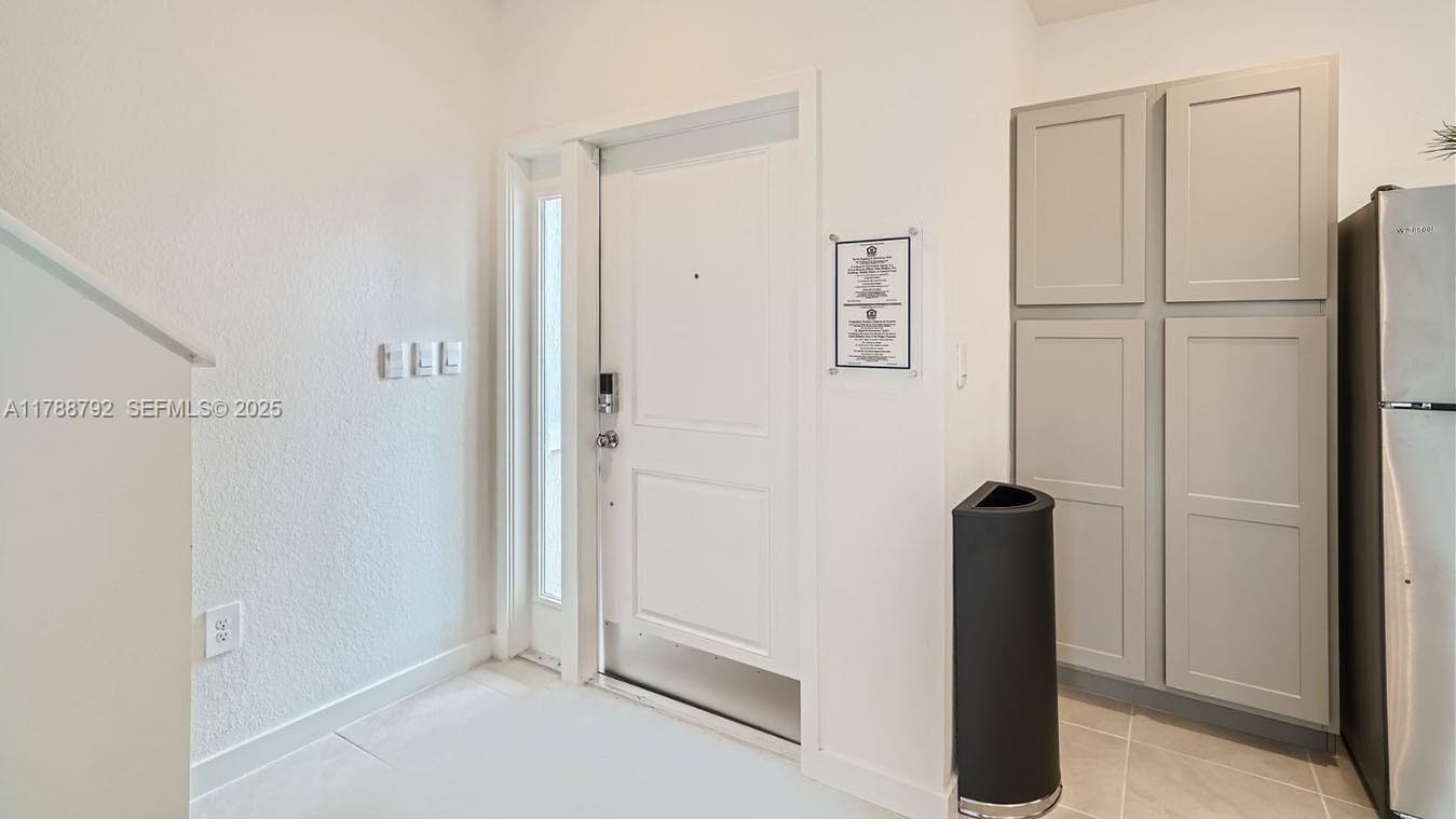 1424 NE 3rd Avenue — photo 3