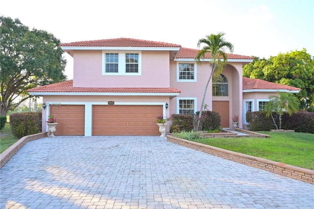 6777 NW 44th Court, Coral Springs, FL 33067