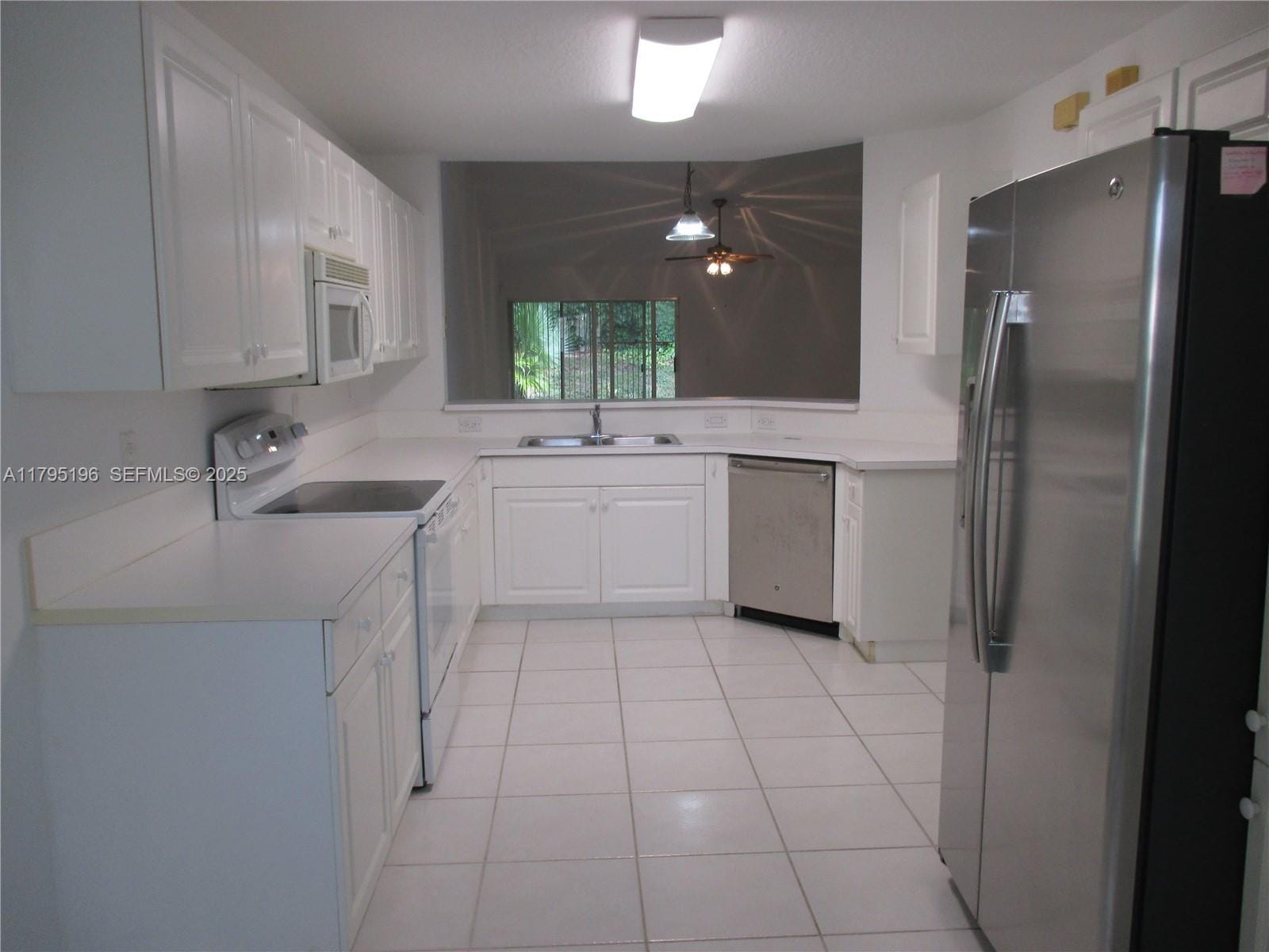 4112 Pine Ridge Lane, Weston, FL 33331 photo 2