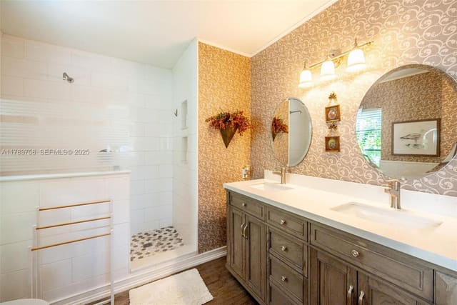 9909 NW 52nd Lane, sold in The Townhomes Of Doral Oa, Doral, FL