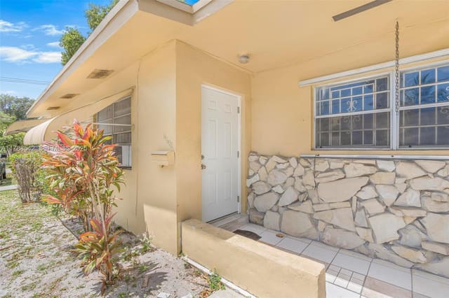 14600 NE 14th Avenue, Miami, FL 33161
