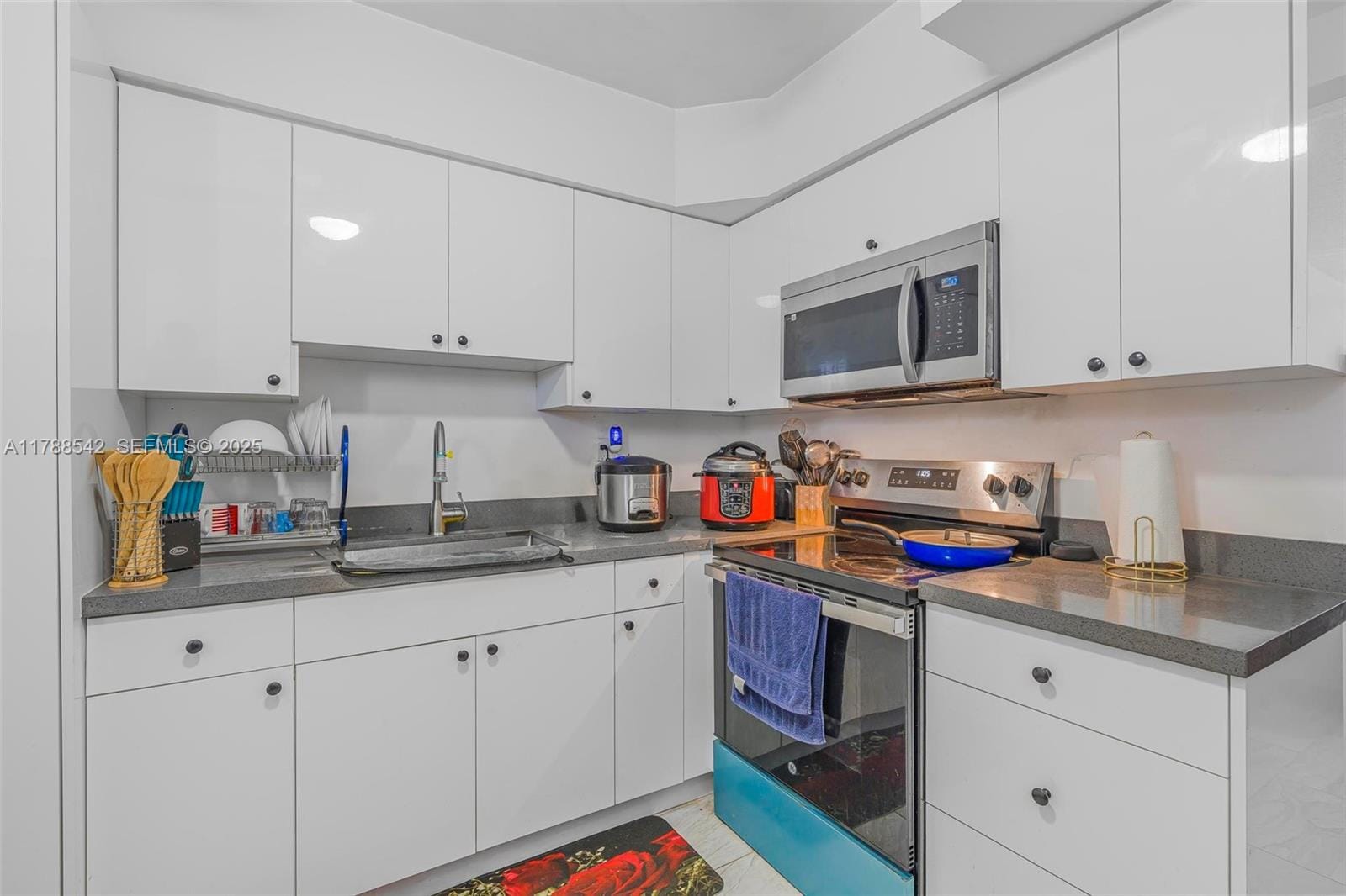 14600 NE 14th Avenue, Miami, FL 33161 photo 9
