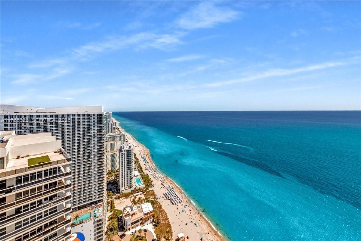 1830 S Ocean Drive LPH4910, Hallandale Beach, FL 33009