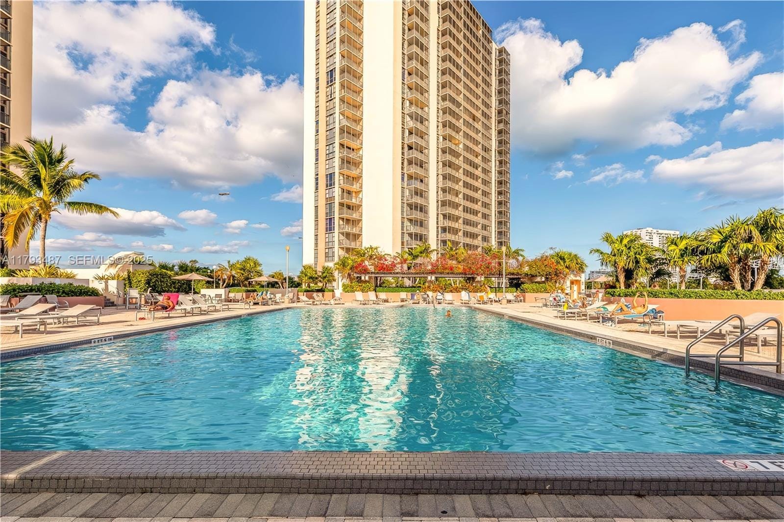 20379 W Country Club Drive 2336, Aventura, FL 33180