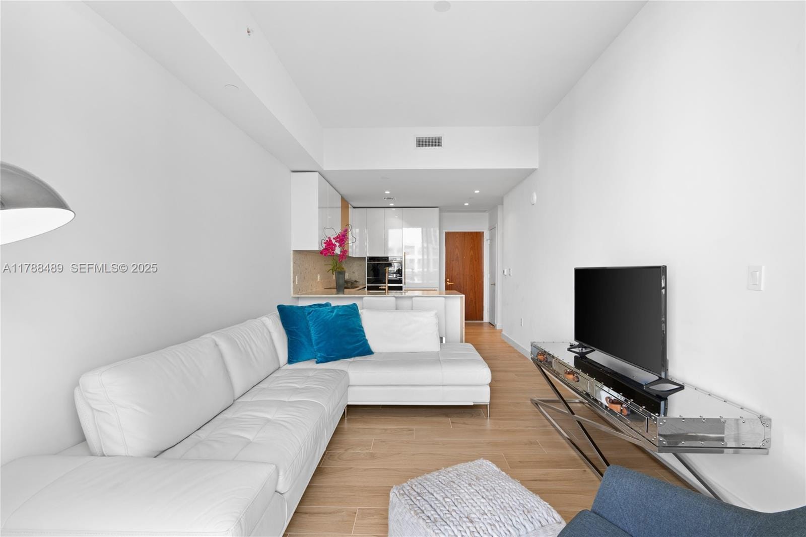2678 Tigertail Avenue 615 — photo 11