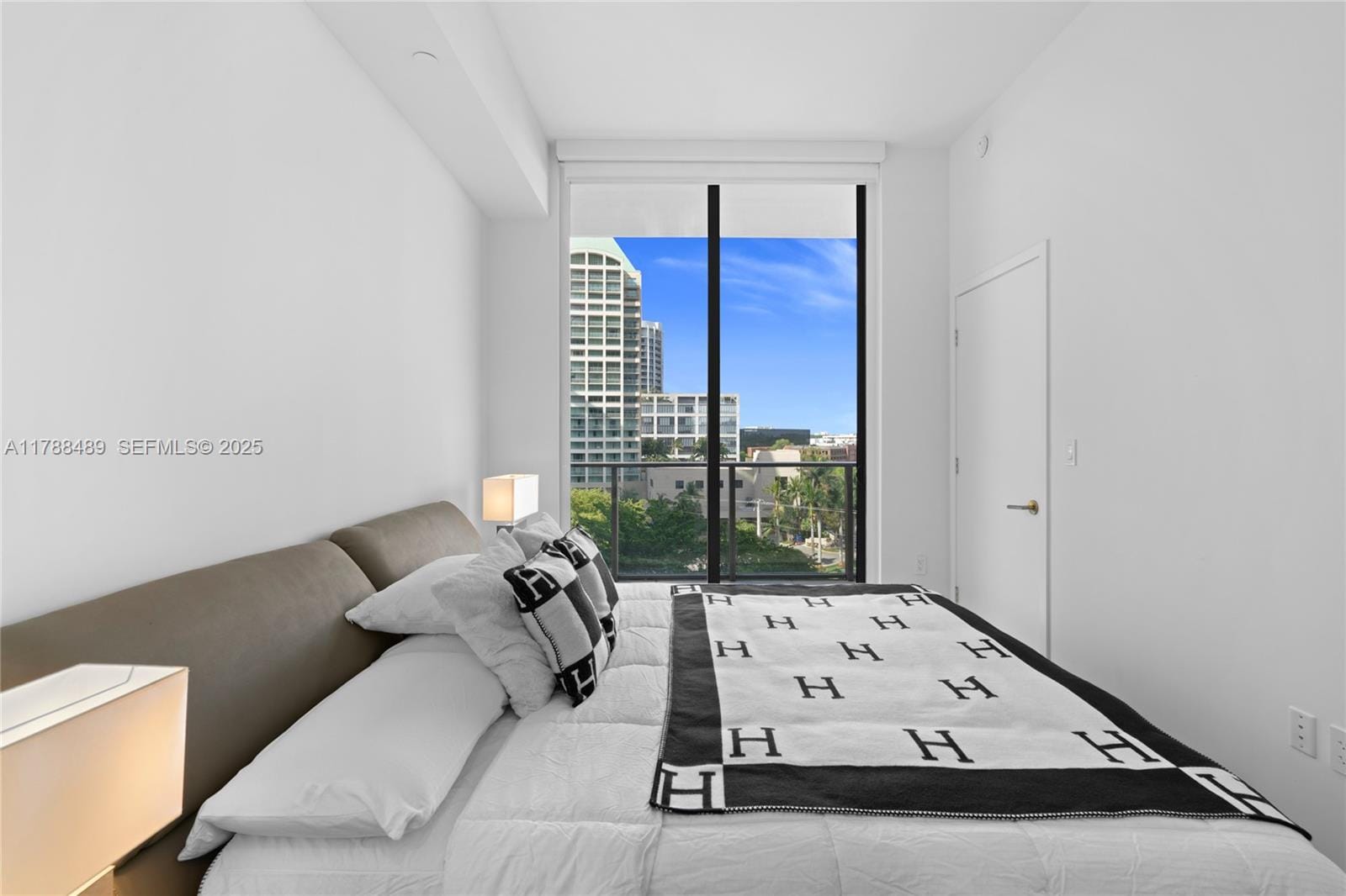2678 Tigertail Avenue 615, Miami, FL 33133 photo 27
