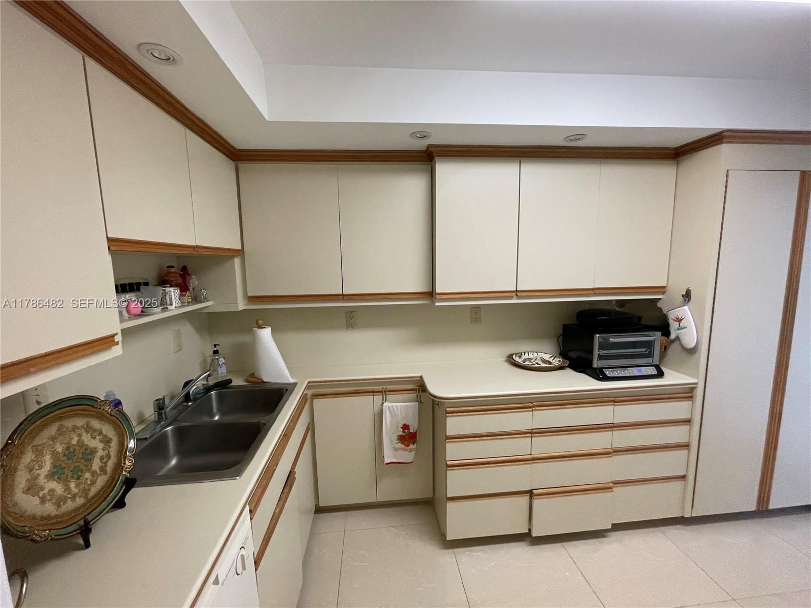11111 Biscayne Boulevard 4F, Miami, FL 33181 photo 18